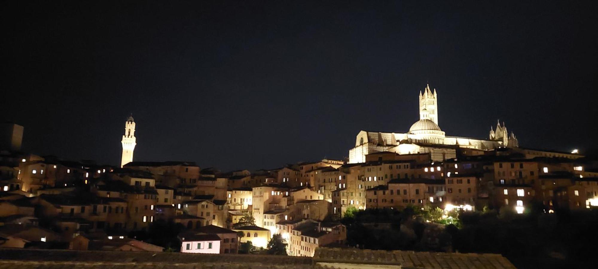 Cor Magis Kamullia - 200 Meters From The Historic Center And Close To The Train Station Siena Exterior foto